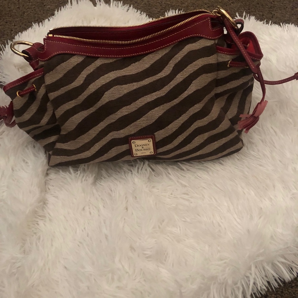 Dooney & Bourke purse